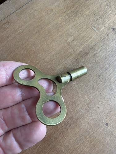 Aufzugschlüssel lfs wanduhr - aufzugschlüssel,
