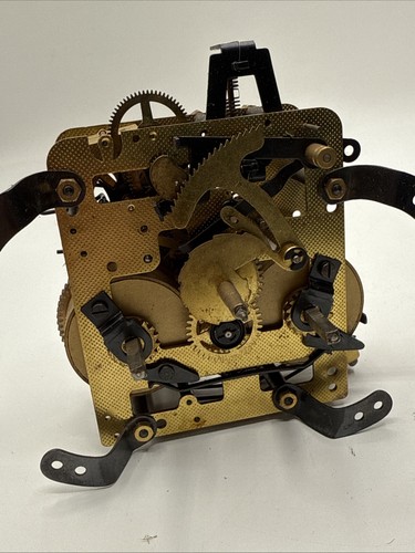 Altes uhrwerk wanduhr - uhrwerk,
